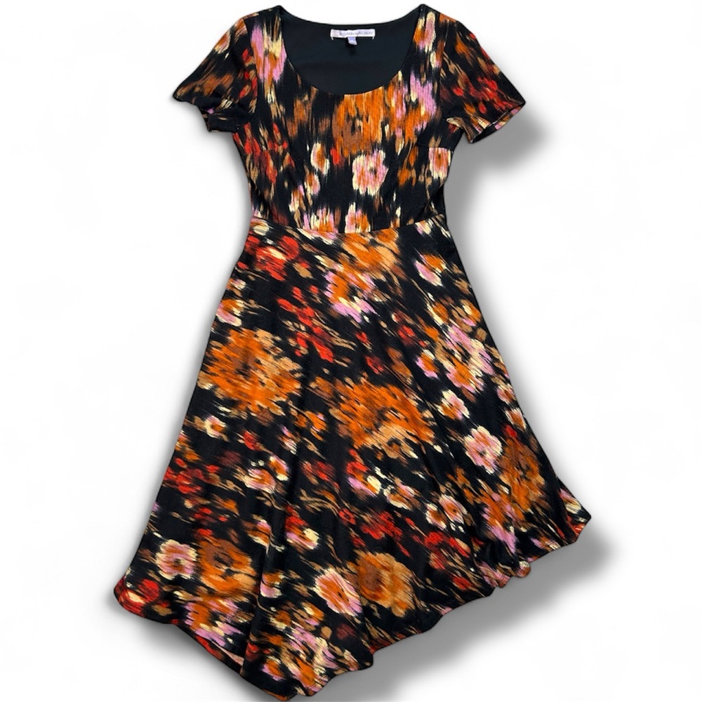Carmen Marc Valvo Asymmetrical fit and flare Dress in Blurred Fall Floral size 4